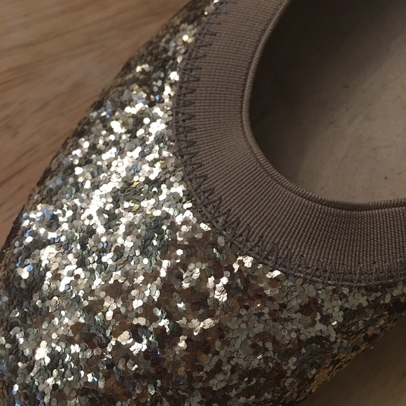 Stuart Weitzman gold glitter ballet slipper NWOT - Picture 4 of 8